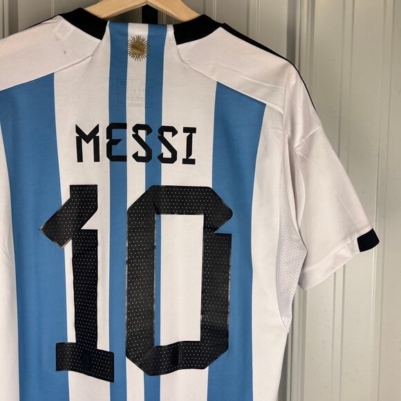 Lionel Messi Adidas 2022 World Cup Argentina XL Slim Fit Aero Ready Jersey - Picture 1 of 12